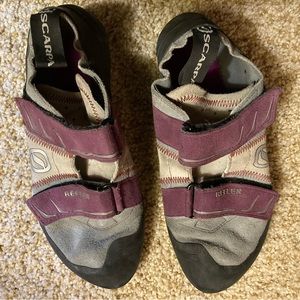 Scarpa Relax climbing shoes